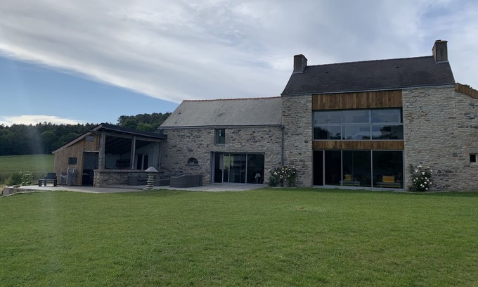 Allaire Maison | Maison de Campagne Moderne, Grands Espaces Tranquillité Assurée !