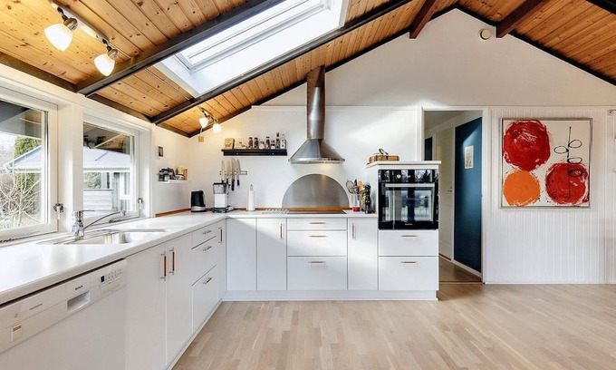 Togeholt Maison | 9 person holiday home in Præstø