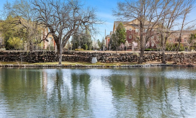 Old Southwest Copropriété | 1B/1B Condo by Idlewild Park Reno Downtown-Pool, Jacuzzi & Parking