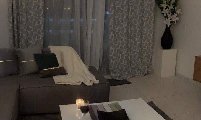 Le Plateau Appartement | Stylish 2-Bedrooms for Afcon fans 2 chambres élégantes / les amateurs de la CAN