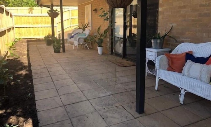 Yarra Glen Appartement | Private wing in the heart of Yarra Glen