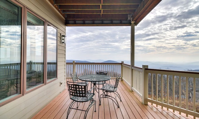 Chestnut Springs Appartement | Massies Mill Condo: Mountain Views in Wintergreen!
