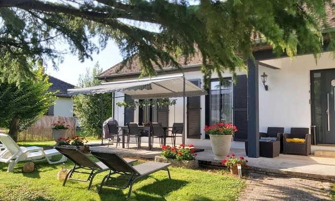 Magny-Fouchard Maison | La Petite Orée des Champs