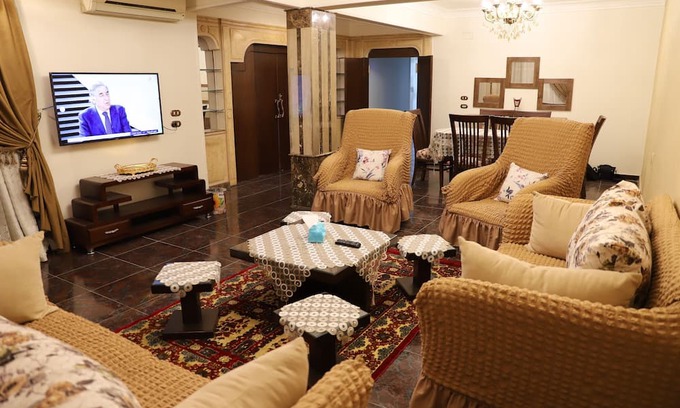 Al Duqqi Appartement | Full Luxury apartment for rent your Second home is here