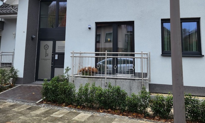 Schonebeck Appartement | Theferienwohnung Moderne 2 Zimmer Ferienwohnung in Einem Neubau