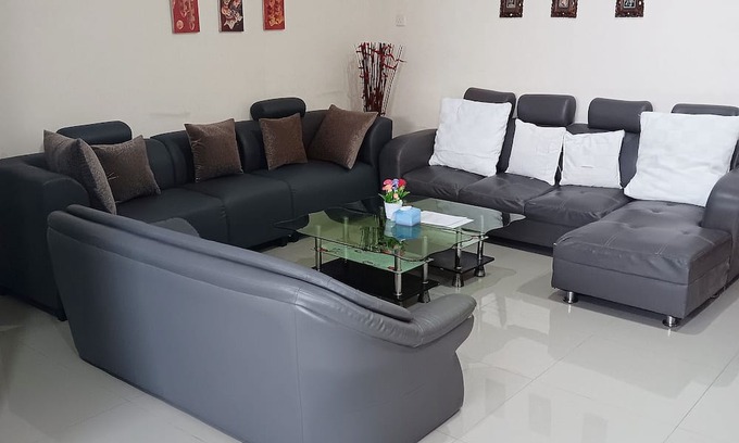Lubuk Baja Appartement | Batam Excursion Vacation Suite 3 Nagoya Nr Malls Hawker Seafood & Spas