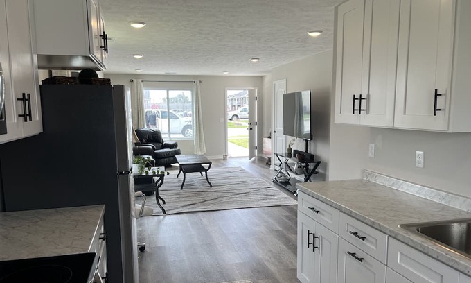 Fremont Maison | 2 bed, 1 office near Splash Station, Lakes, and Midland University