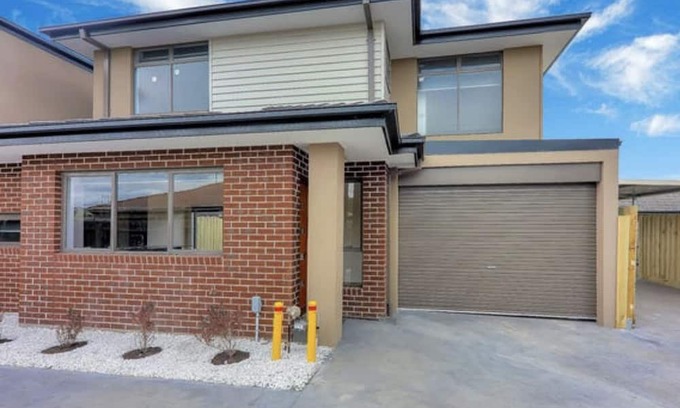 Broadmeadows Maison | Entire two bedroom townhouse
