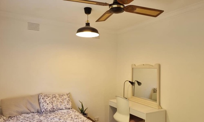 Greensborough Maison | Cosy place in Greensborough