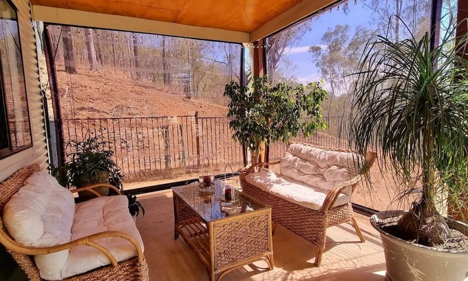 Moore Autre | Possum Bush Retreat, Life off the grid, farm stay.
