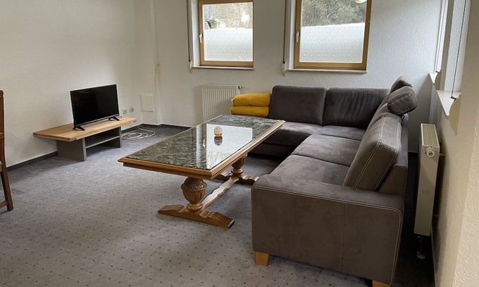 Gammertingen Appartement | Helle Einliegerwohnung mit Tollem Garten. 2-5 Minuten Fußweg zum Einkaufen