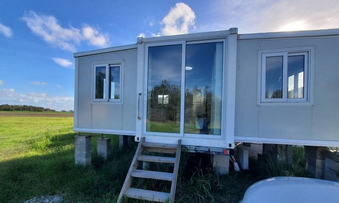 Palmers Island Cabine | Riverside cane farm tiny home