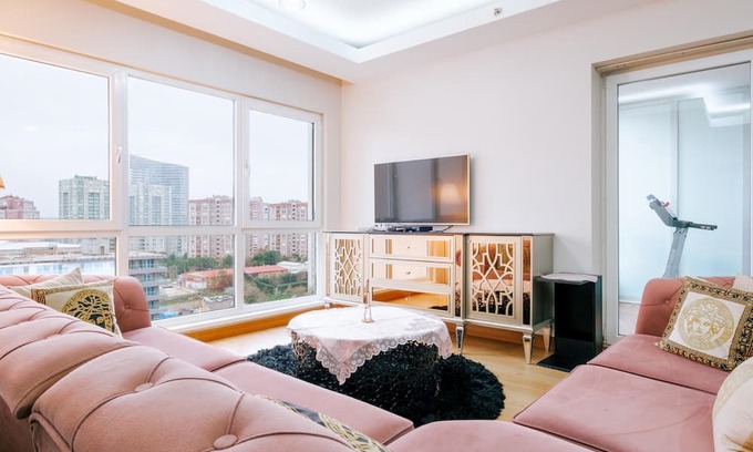 Atasehir Appartement | Sleek Residence with View 6 min to Brandium Mall