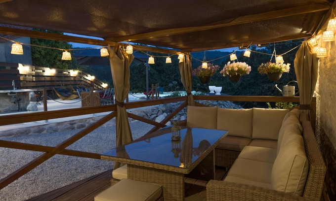 Covelo Maison | Welcome to Casa Camu - Exceptional