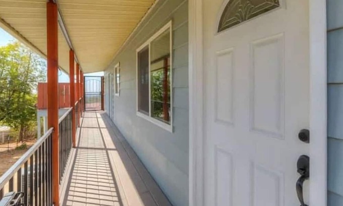 Oroville East Maison | Peaceful 2 Bedroom Home with a Breathtaking View