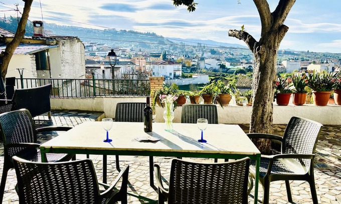 Alfacar Maison | Super Casa al Lado de Granada. Casa Ideal Para Familias y Amigos, Gran Terraza