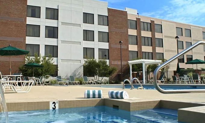 Rocky Mount Maison | Relax and Unwind: 3 Units Near Rocky Mount City Lake! Onsite Pool. Parking.