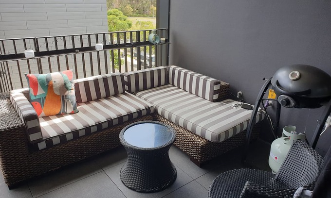 Little Bay Appartement | Eastern Suburbs Coastal Apartment with Large Balcony