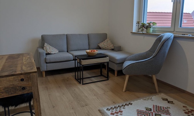 Bechhofen Appartement | Holiday Apartment "Seenlandliebe - Sonnenschein" with Balcony & Shared Garden
