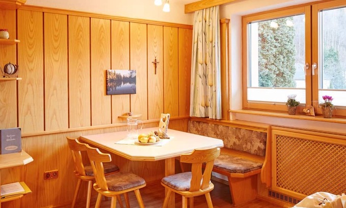 Ried im Oberinntal Appartement | Ferienwohnung Edelweiss - Apartment Kuprian Tobias