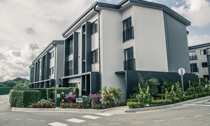 Guacima Copropriété | Great apartment near the Airport with Air Condit.