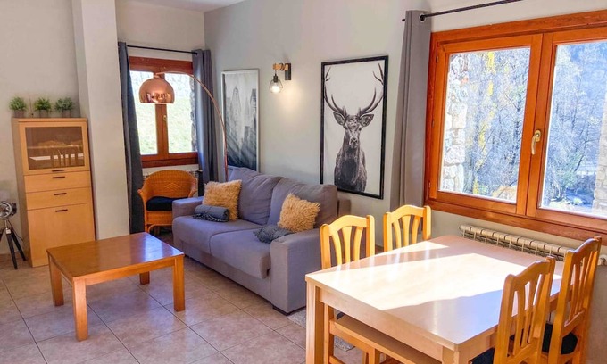 Ransol Appartement | Enjoy nature! Wifi+Netflix for 6 people