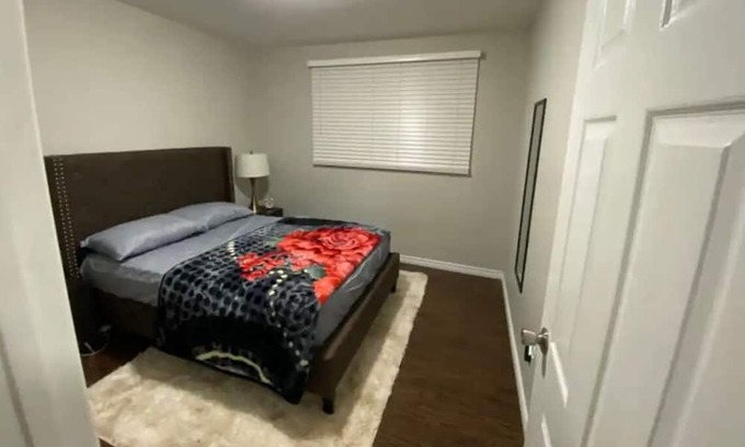 London Maison | 2 Rooms in London, ON
