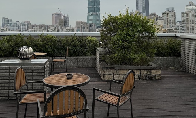 Xinyi Appartement | Taipei 101 Xiangshan Mountain Getaway 5mins biking MTR & Taipei 101