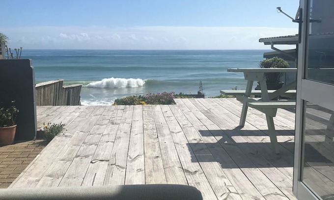 Pukehina Maison | Beauty on the beach front
