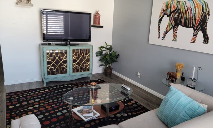 Bountiful Maison | Spacious Townhouse in the suburbs of Salt Lake City