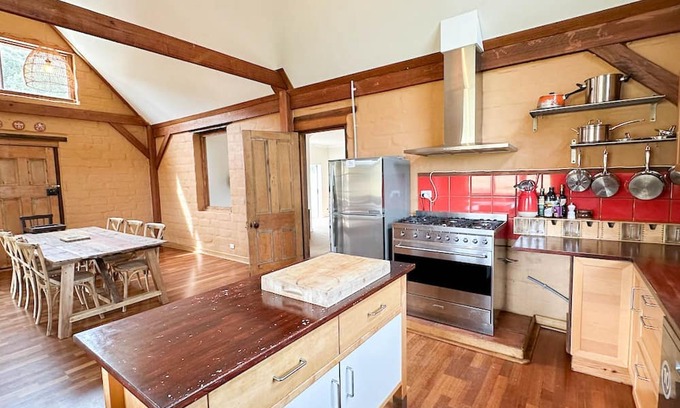 Beechworth Maison | Rustic Retreat - A Cyclist's Paradise!