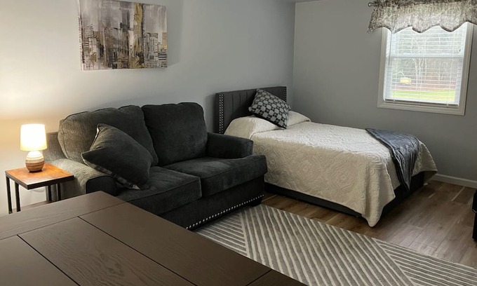 Indiana Appartement | Cozy Polish Villa on the Farm just minutes from downtown