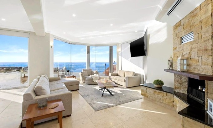 Blue Bay Maison | Blue Bay on the Beach
