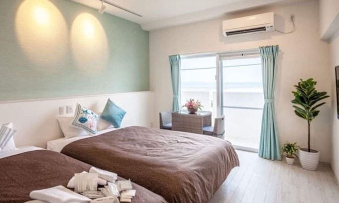 Itarashiki Maison | Large twin room Capacity 13 people nonsmoking / Shimajiri-gun Okinawa