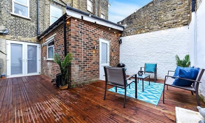 Seven Sisters Appartement | Serene Escape: Stylish and Cozy 2BR Flat