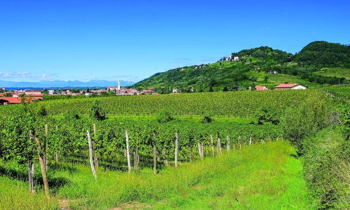 Stregna Appartement | Look out from the balcony, like princesses