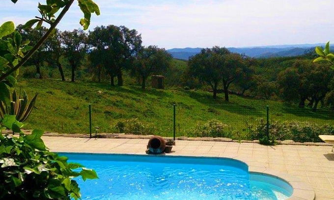 Sao Barnabe Maison | Homerez - Spacious house for 5 ppl. with shared pool at Almodovar