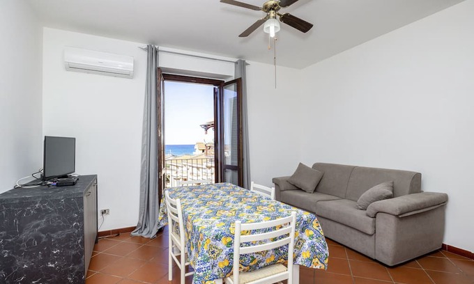 Piraino Appartement | Apartment "In Villa Domenica 2" with Sea View, Balcony & Wi-Fi