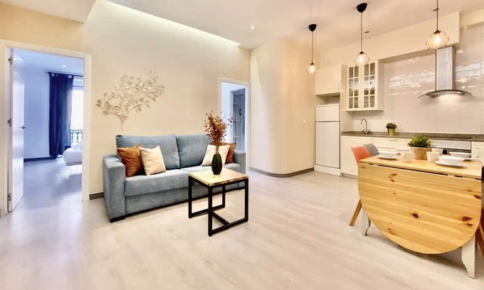Centro Appartement | Charming Puerta del Sol Center - 6 bedrooms, 4 bathrooms