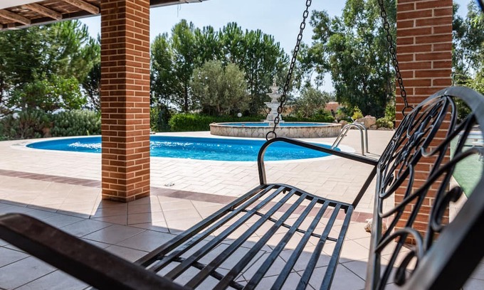 Camastra Lit Et Petit-Déjeuner | Bed and Breakfast "Agrigento Pool and Garden" with Private Pool, Shared Terrace & Wi-Fi
