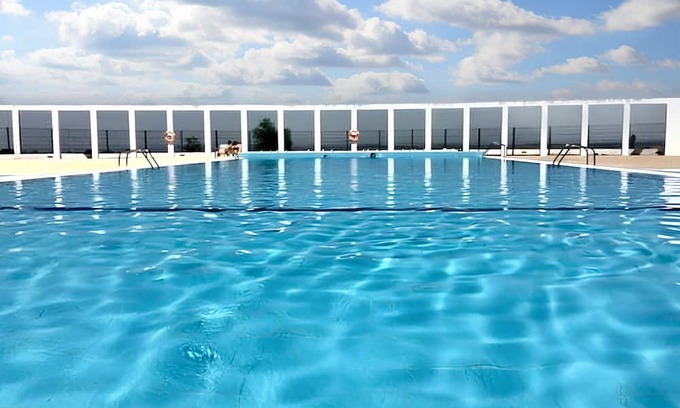 Zebreiros Maison | Homerez - Spacious house for 5 ppl. with terrace at Zebreira