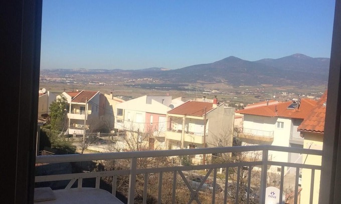 Thermi Appartement | Homerez - Apartement for 6 ppl. with garden, terrace and balcony at Thermi