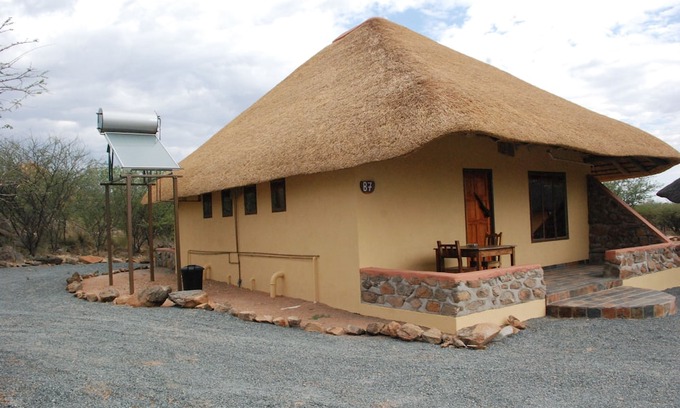 Kamanjab Location De VR | Oppi-Koppi Restcamp