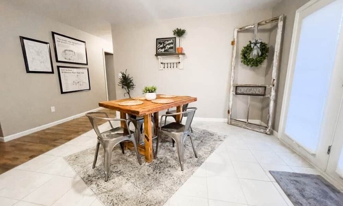 London Maison | The Ranger's Retreat