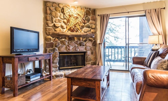 Glenwood Grove - North Iris Copropriété | All-Inclusive luxury condo close to downtown Boulder Colorado