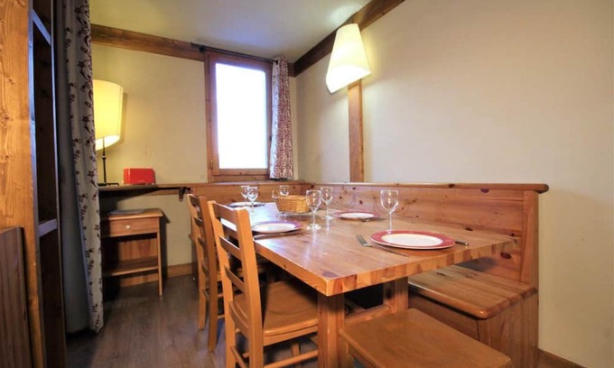 Montchavin Appartement | 150m from resort center, Ground floor, tv, ski locker, 47m², Montchavin La Plagne