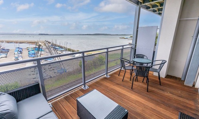 Hamworthy Appartement | Ocean Breeze - Harbour Views from Private Balcony