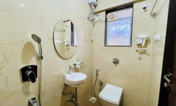 Kandivali East Appartement | Cozy Studio by THE BNB STAY at Malad West