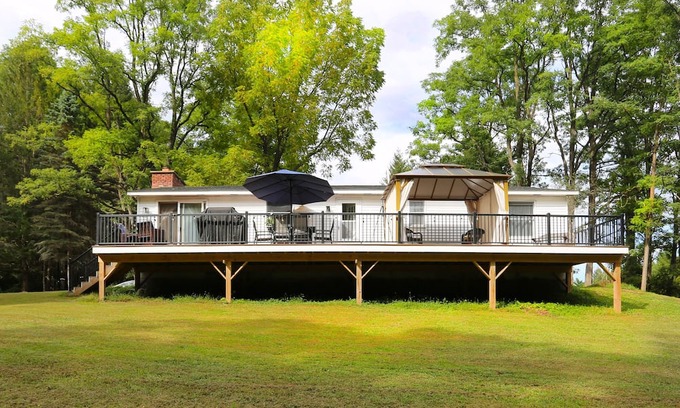 Surprise Maison | Northern Catskills Unique Nature Experience -Secluded, yet Close to Everything!