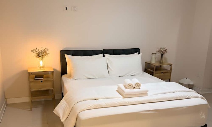 Katamon Appartement | Beautiful 3-bedroom with Outdoor Space in Old Katamon